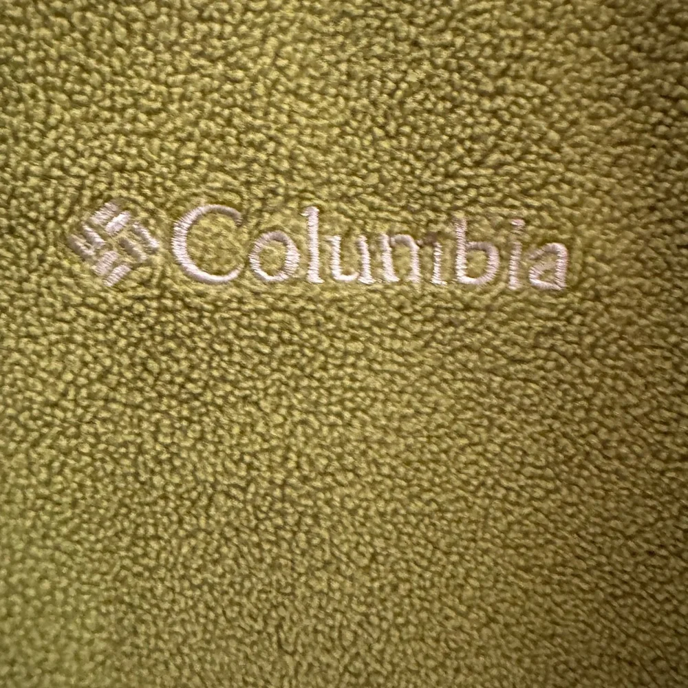 Columbia lightweight fleece